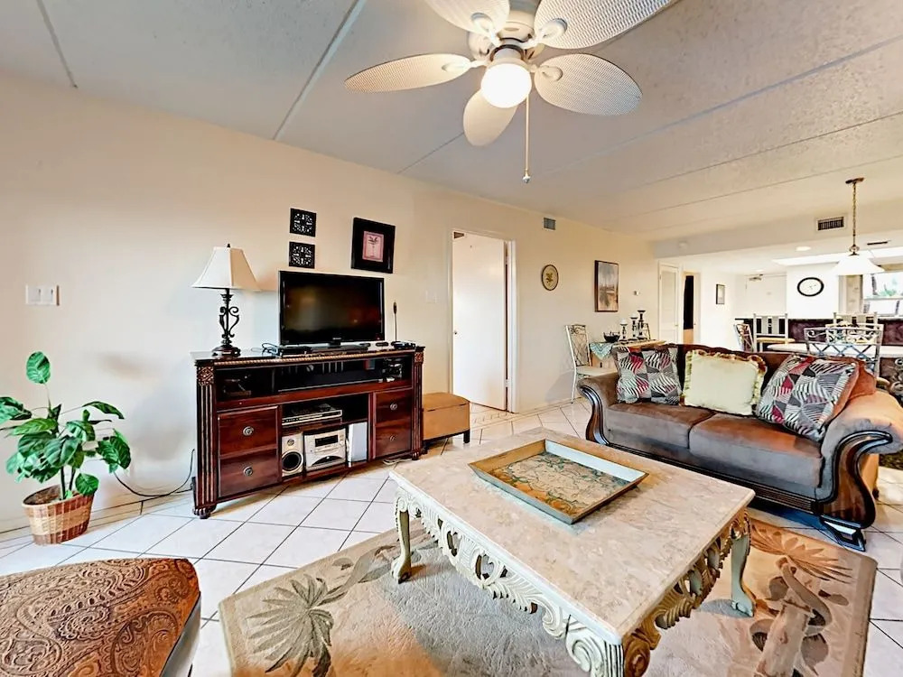 4400 Gulf Blvd Condo Unit 107