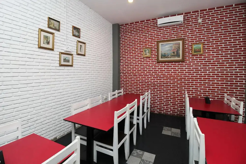 Airy Sario Sam Ratulangi 229 Manado
