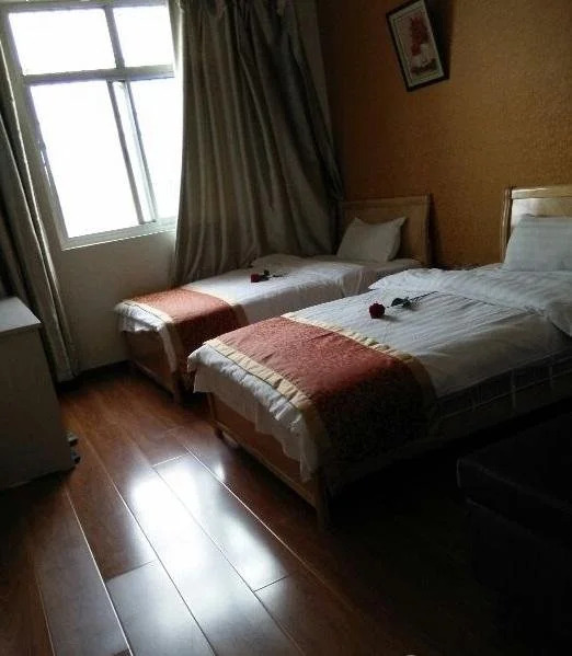 Hanzhong Yijia Inn