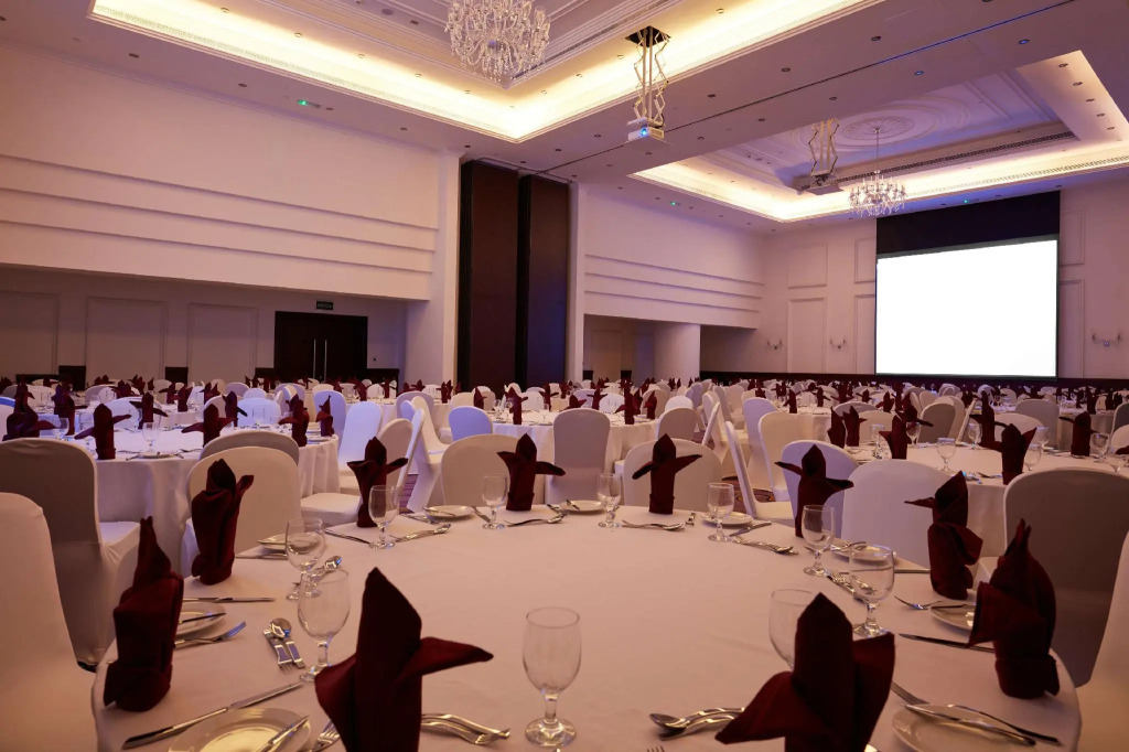 Golden Tulip Downtown Abu Dhabi
