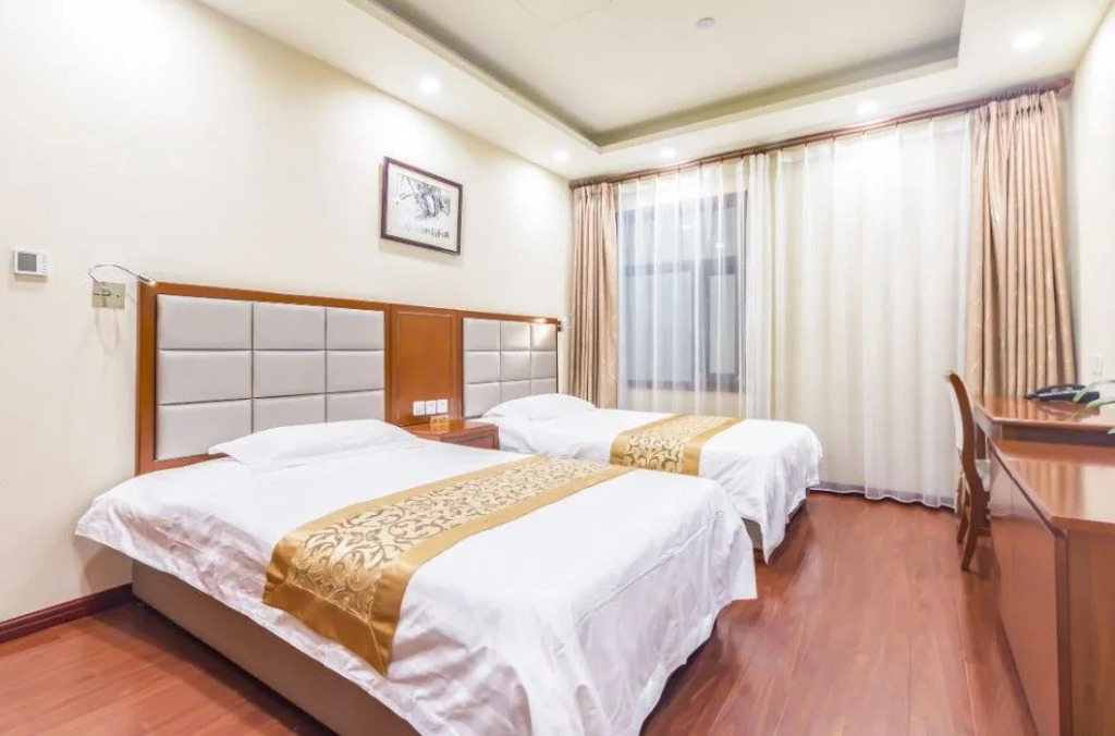 Zijingong Hotel