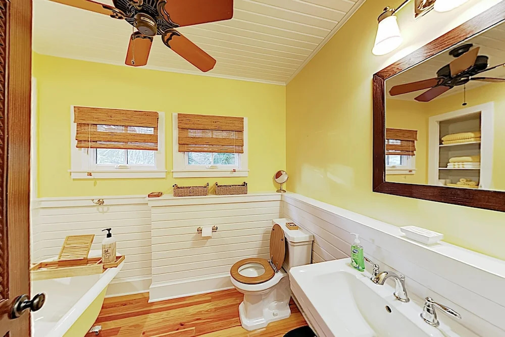 New Listing! Longboard House W/ Pool & Hot Tub 3 Bedroom Home