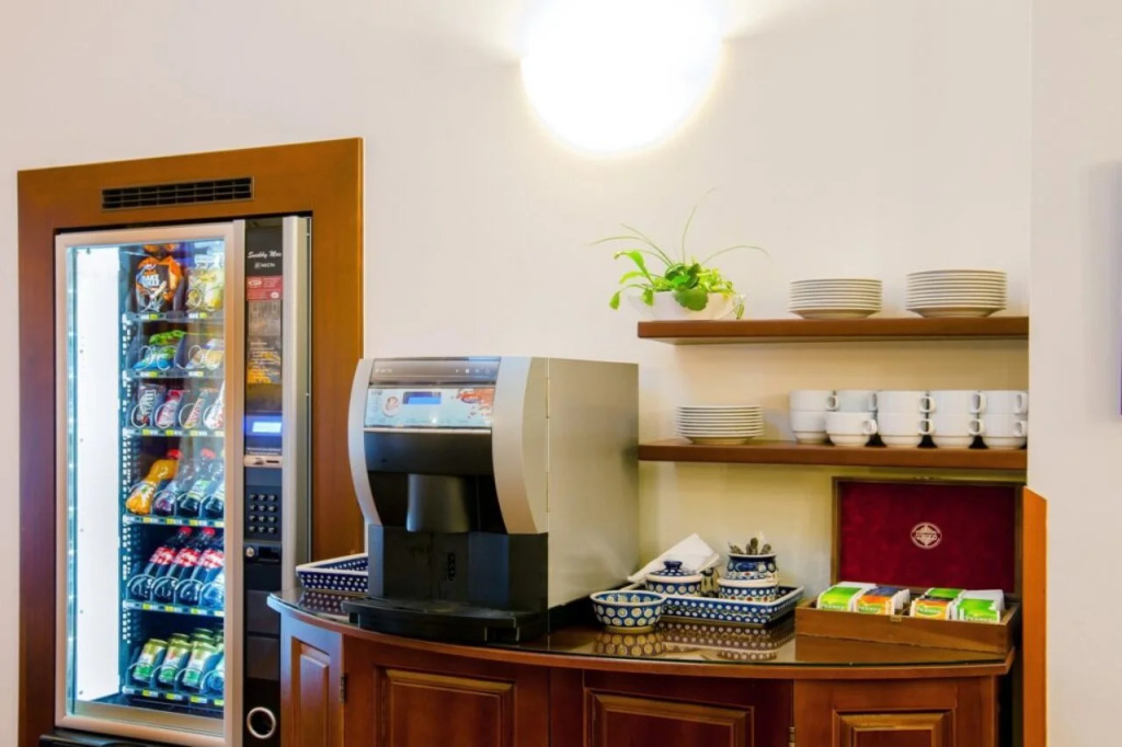 Cloister Inn Hotel