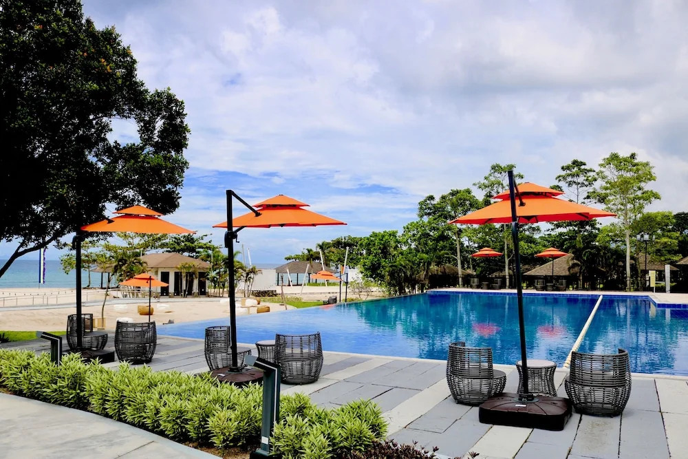 Cocoons Club Laiya