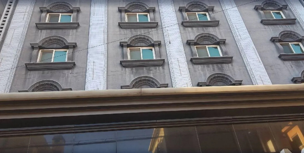 Cube Hotel