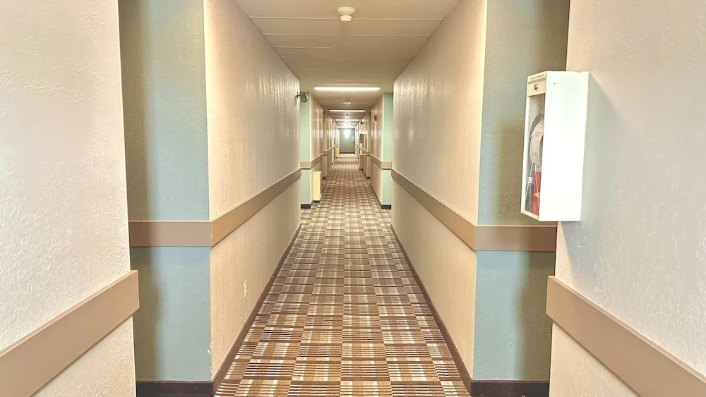 Lacombe Motor Inn