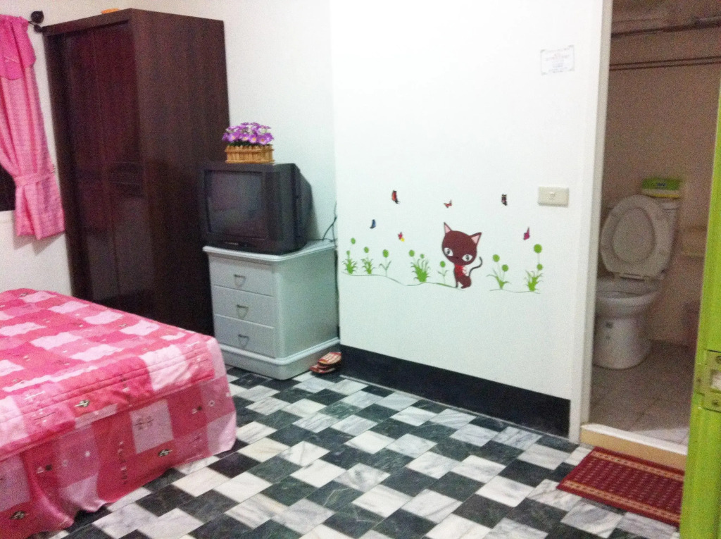Airport Guest House