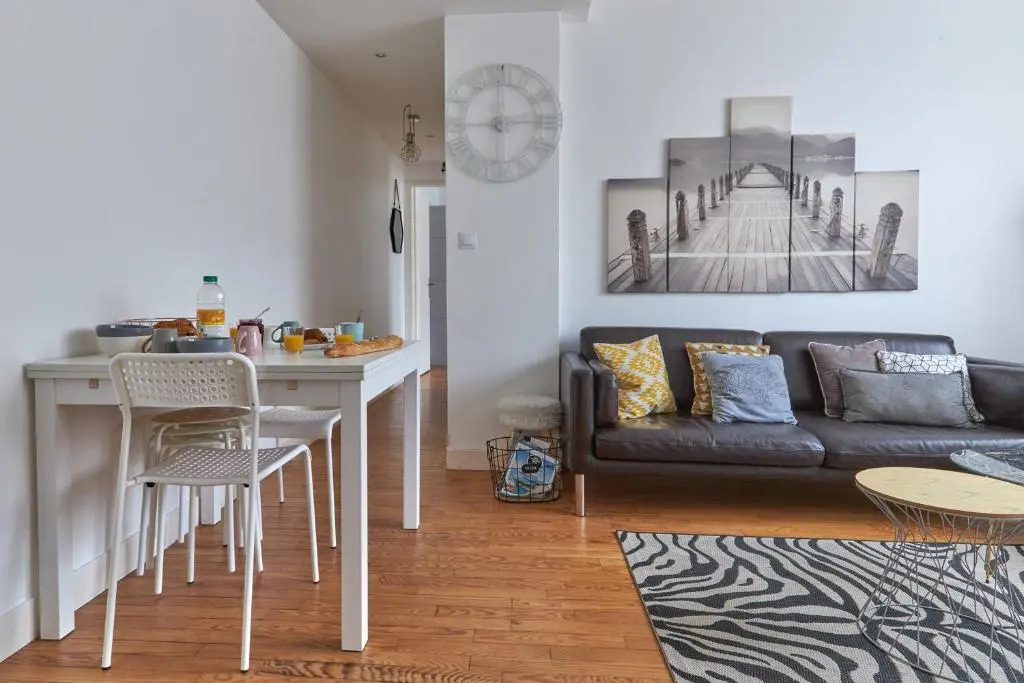 Centre Appt 2 Chambres, Linge, Parking, Wifi