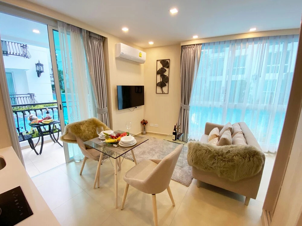 Modern 1 Bedroom Condo D519