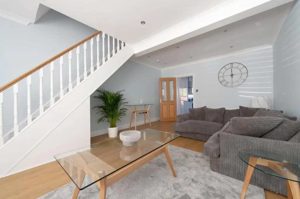 Trendy 2 Bed - A hidden Luxury in Hayes nr Heathrow