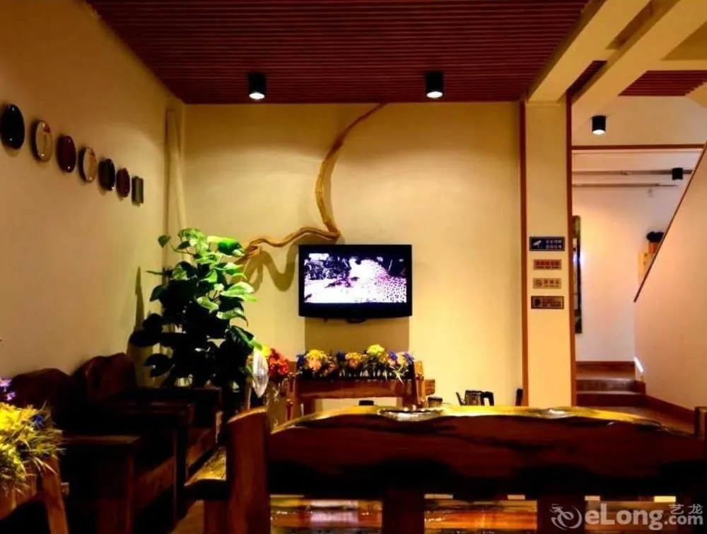 Yangshuo 9 Time Hotel