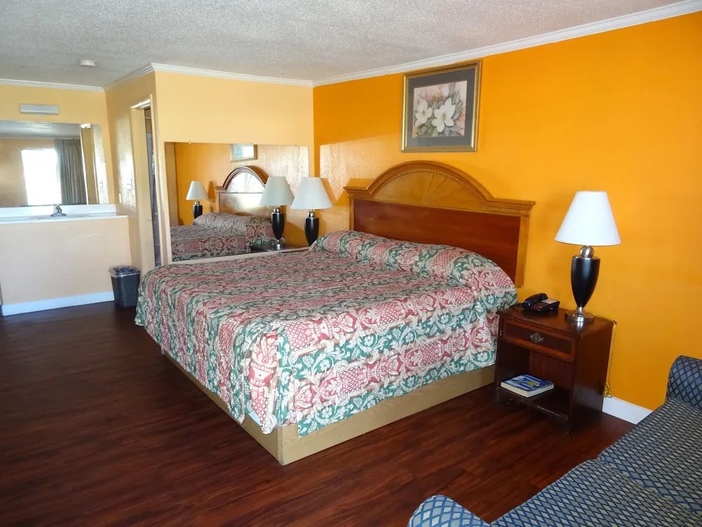 Cavalier Motel