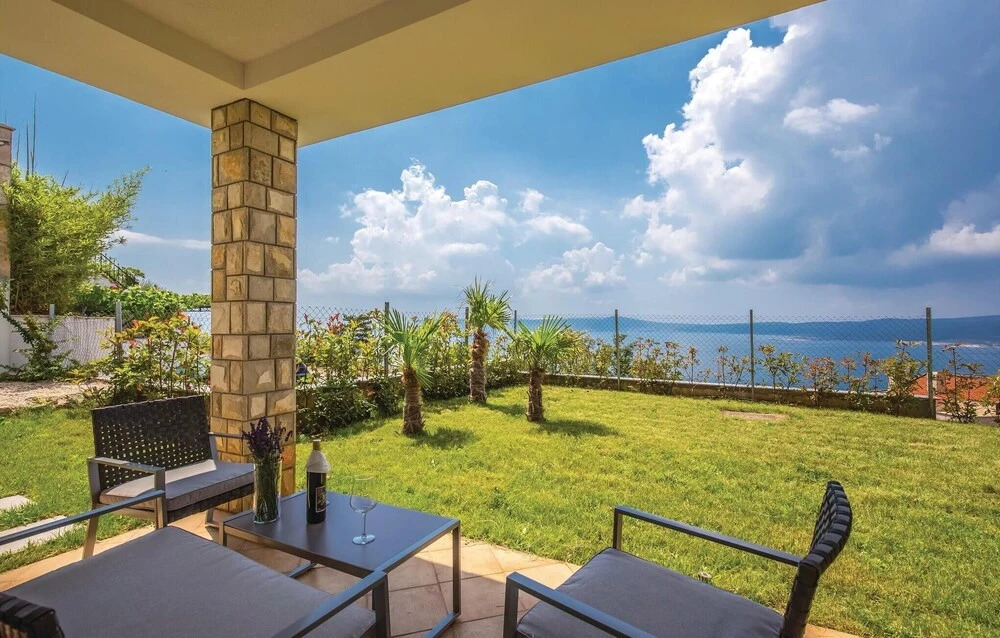 Nice Home in Crikvenica With Wifi and 2 Bedrooms