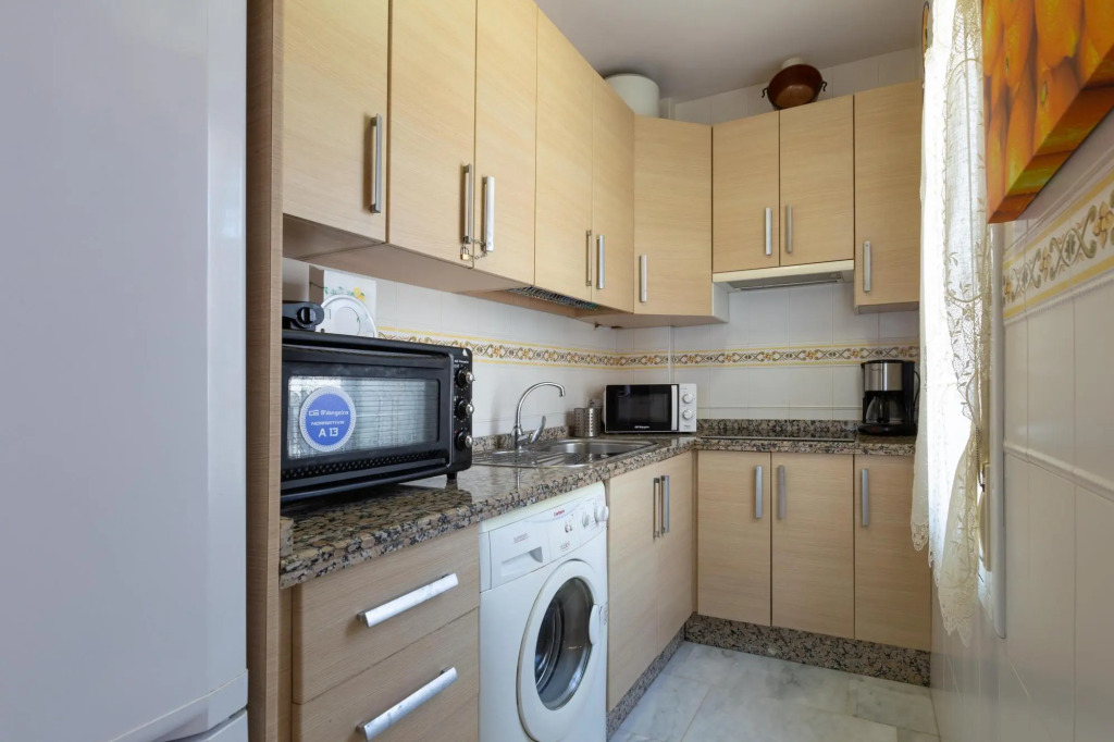 MARINA BEACH - Fantastic apartment with sea views and free WiFi