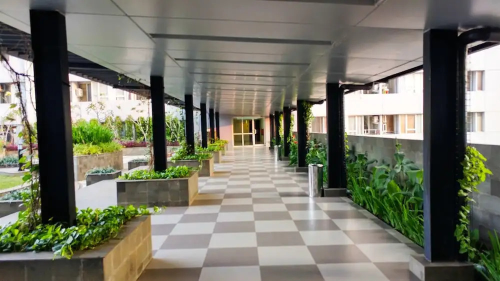 Nifarro Park Apartment