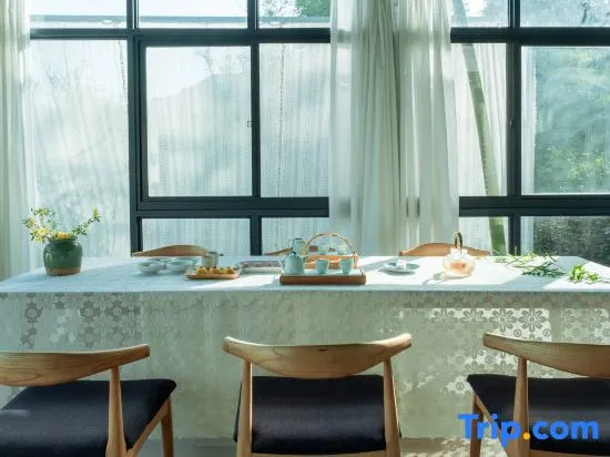 Mood Club Theme Holiday Hostel