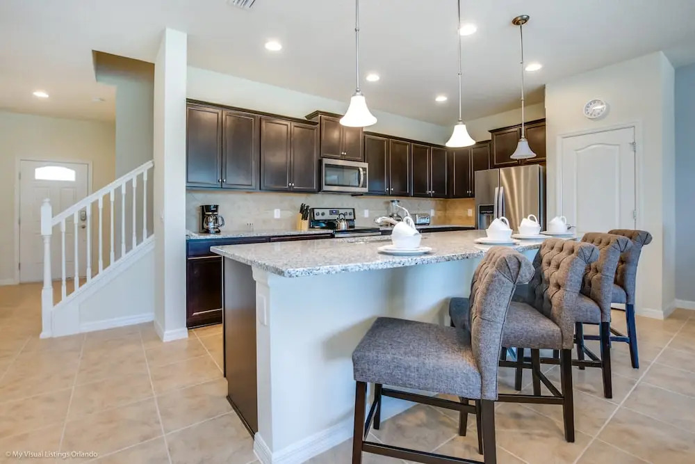 4bed 3Ba Home With Pool at Windsor