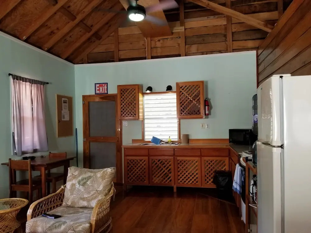 Canuck Cottage Holiday Home