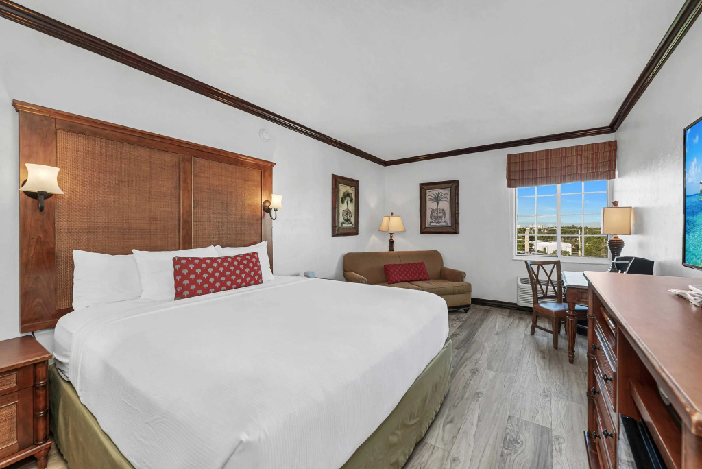 Bayfront Inn Fifth Avenue