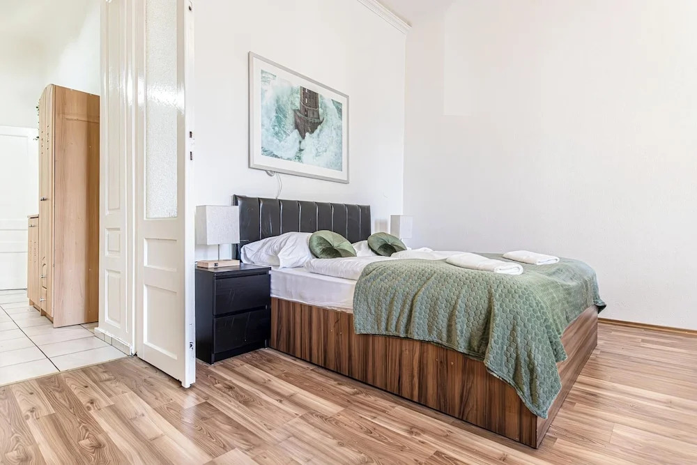 Modern Stay in the Heart of the City