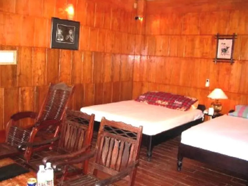 Perfume Grass Inn