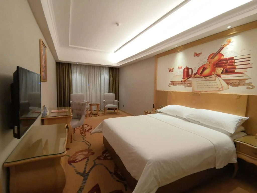 Vienna Hotel Guangdong Chaozhou Chaoshan High-Speed Railway Station