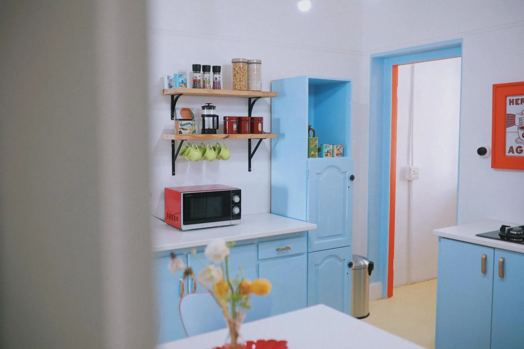 Harbour View Funky And Eclectic Two Bedroom Home