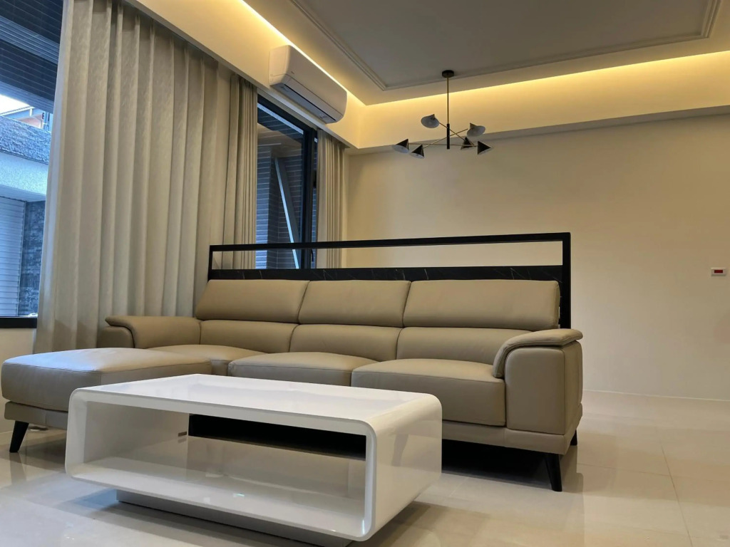 Latitude 23N