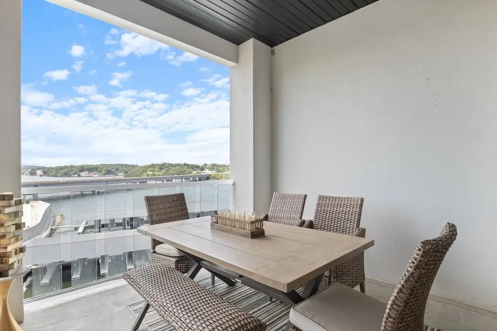 Amazing Top Floor Condo at Topsider Resort Community