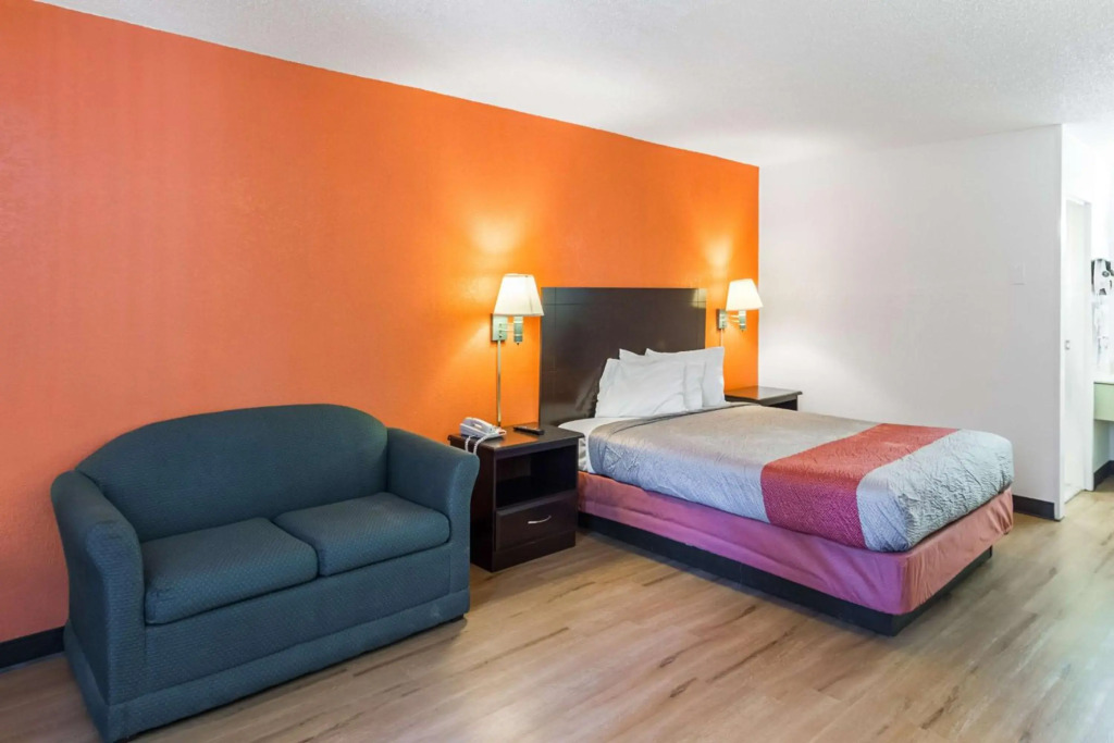 Motel 6-Groton, CT - Casinos nearby