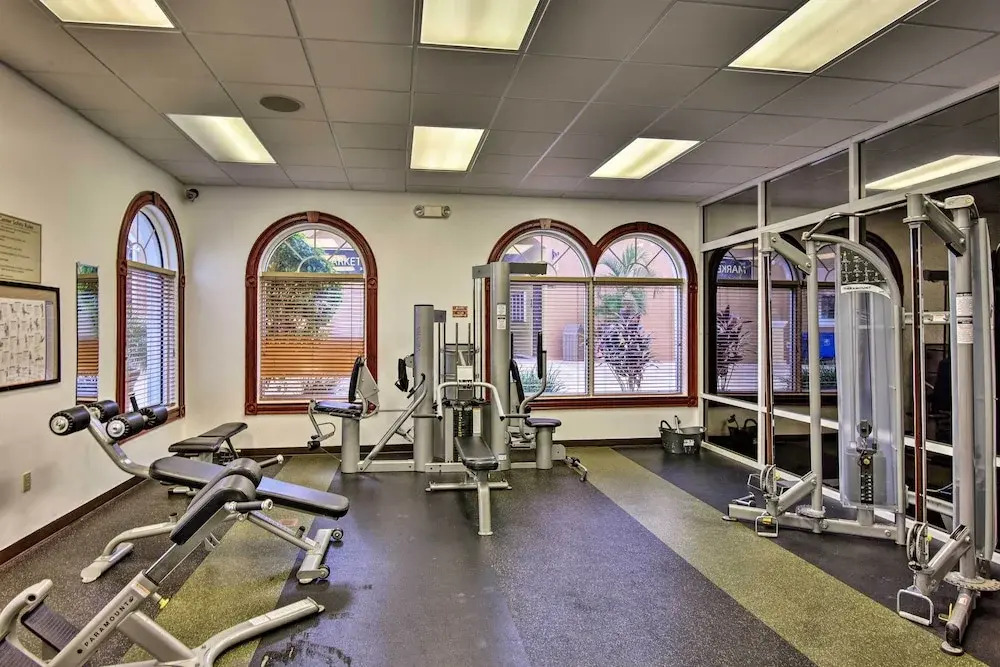 Davenport Retreat w/ Resort Perks, 9 Mi to Disney!