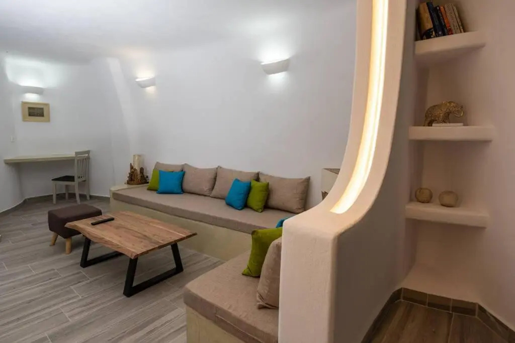 Vivid Caves 2 Bedroom Cavehouse