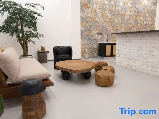Yizhujju · Namu Homestay (Guanling High-Speed Railway Station)