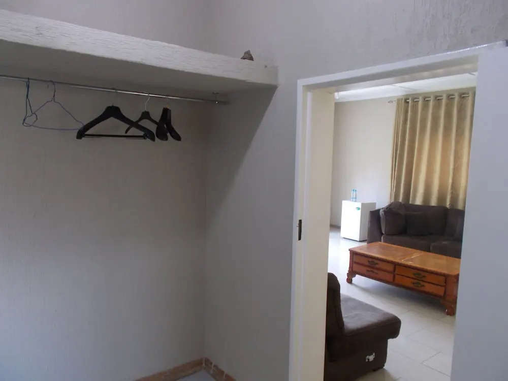 Tecla Lodges