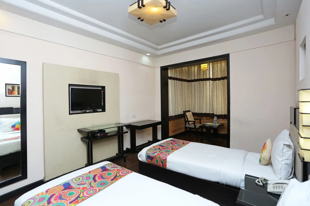 OYO 11322 Hotel The Camria