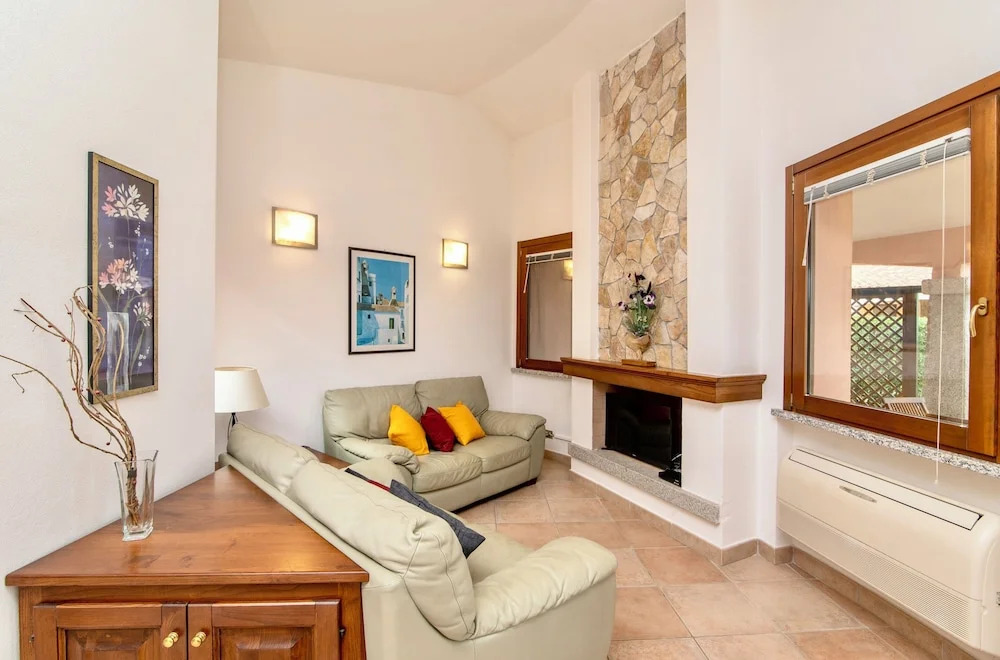 Villas with private pool in Costa Rei