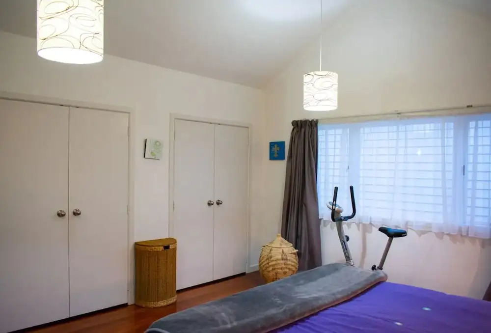 Spacious 5 Bedroom Family Abode