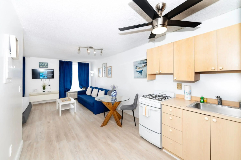 710 South Beach Apartment