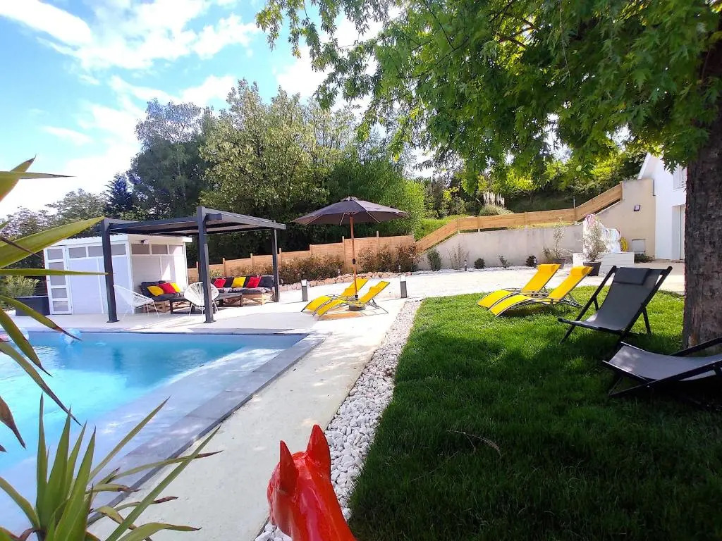 La Villa d'Elsa - 10/12 pers. - Piscine chauffée - 400m du centre ville