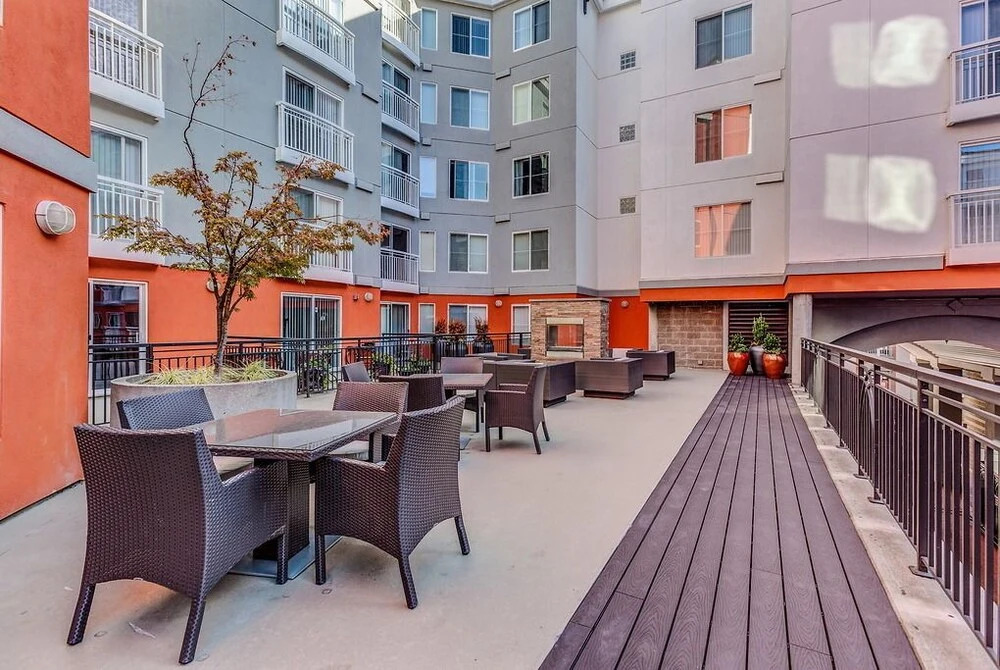 Fountain Court Jewel Suite - Two Bedroom Apartment