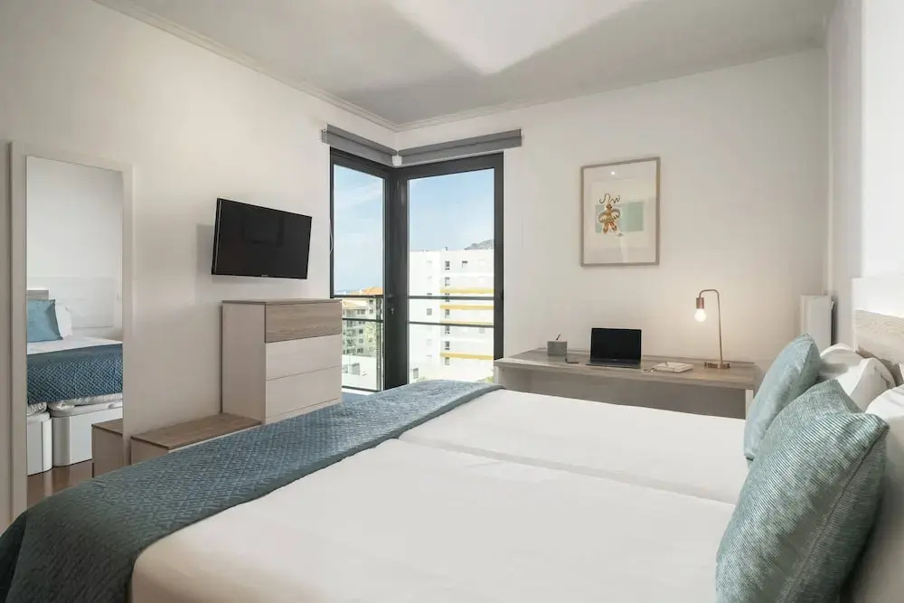 Apartment With Pool and Gym, Piornais Residence I