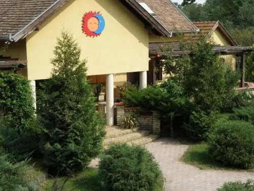 Akácliget vendégház