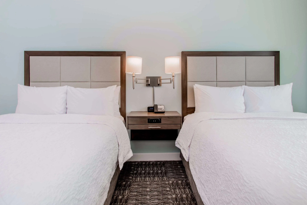Hampton Inn & Suites Panama City Beach-Beachfront
