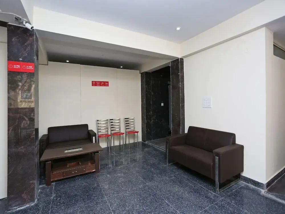 Star Guest House by OYO Rooms