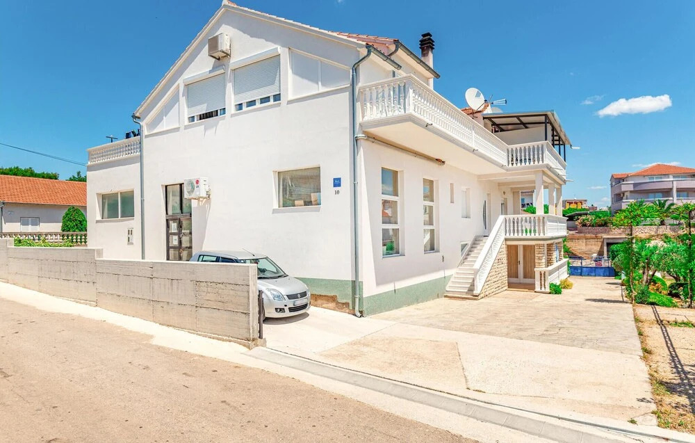 Stunning Home in Vodice With Wifi and 2 Bedrooms