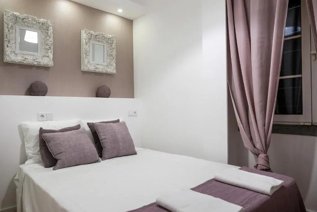 4U Lisbon Airport Suites