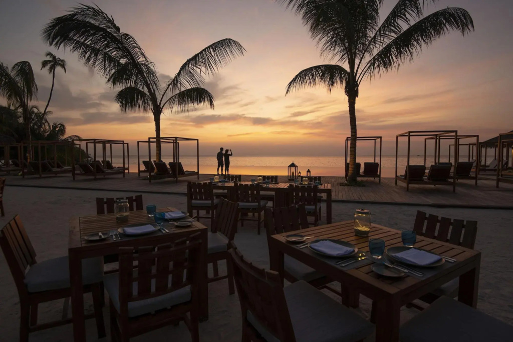 Отель The Residence Maldives at Dhigurah
