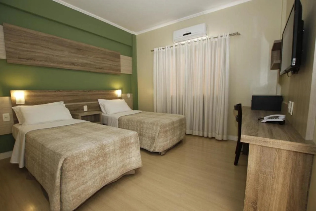 SKY VILLE HOTEL GRAMADO - Localização privilegiada entre Gramado e Canela