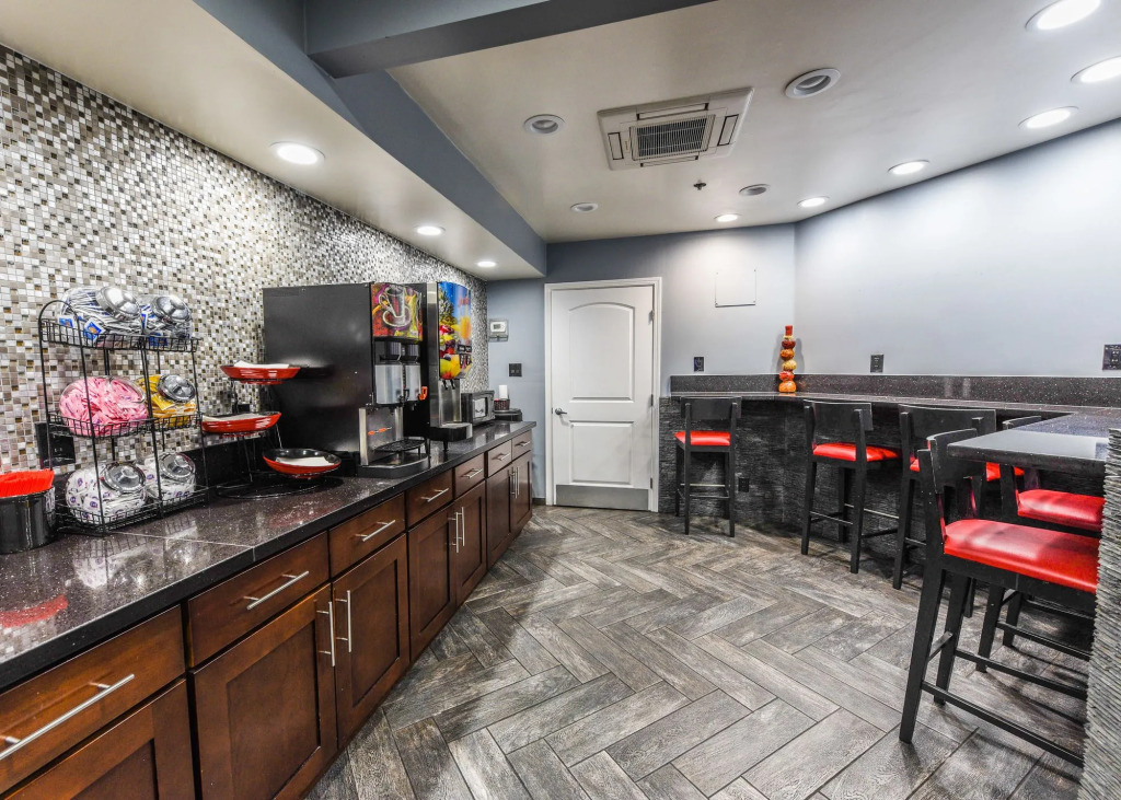 Hollywood Inn Express LAX