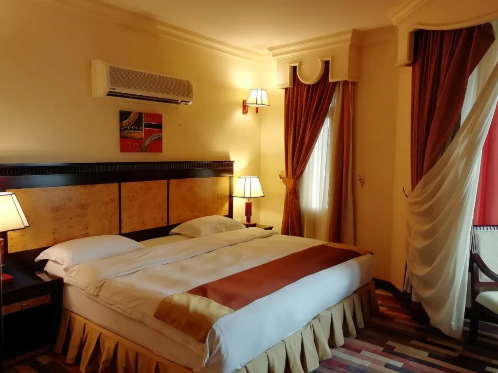 Dmas Hotel